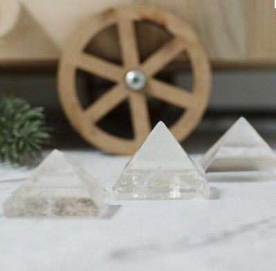 Clear Quartz Stone Small Pyramid